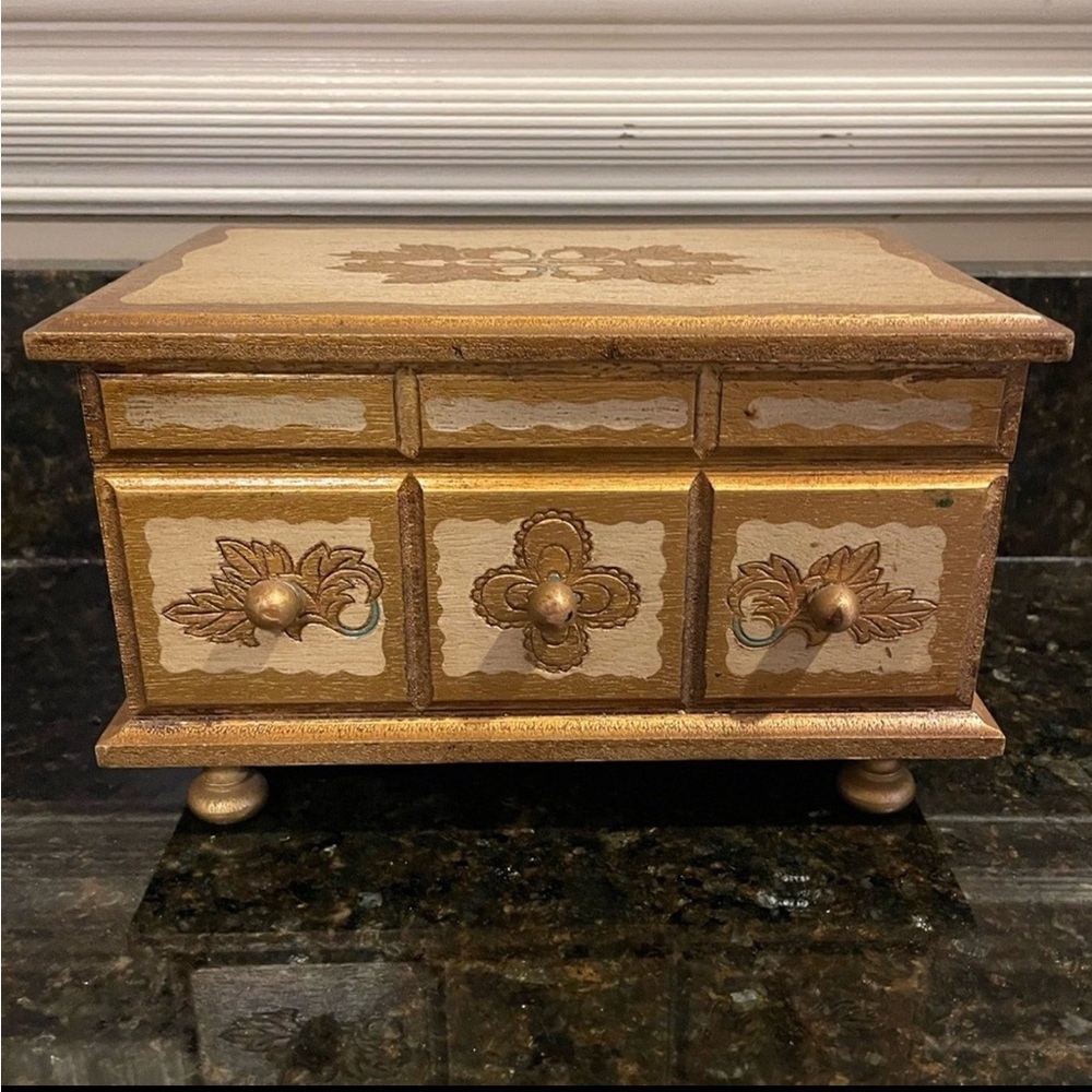 VINTAGE Wooden Musical Jewelry Box Made in Japan